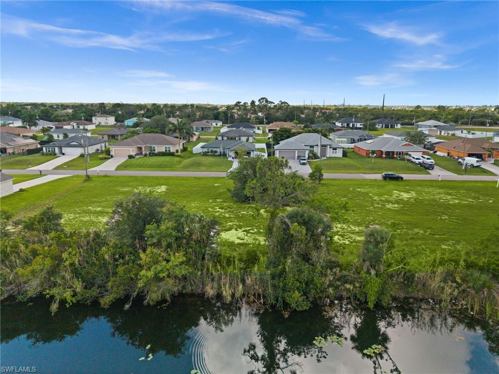 CAPE CORAL - Land