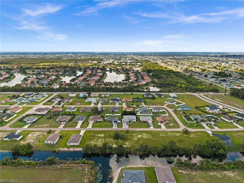 CAPE CORAL - Land