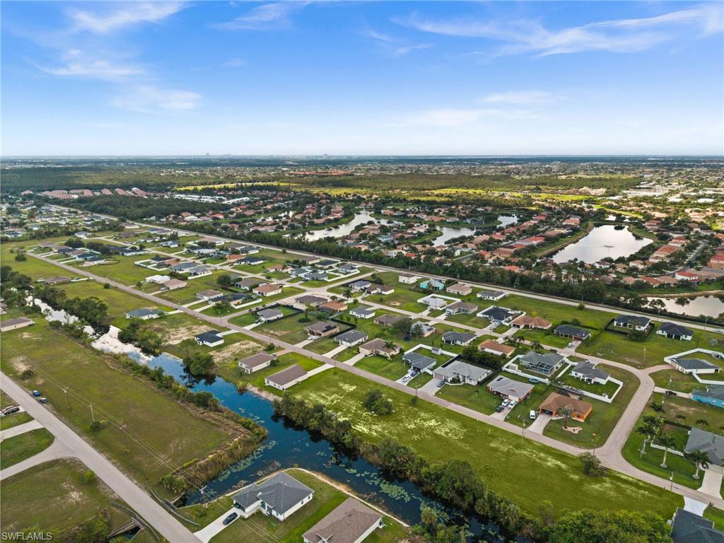 CAPE CORAL - Land
