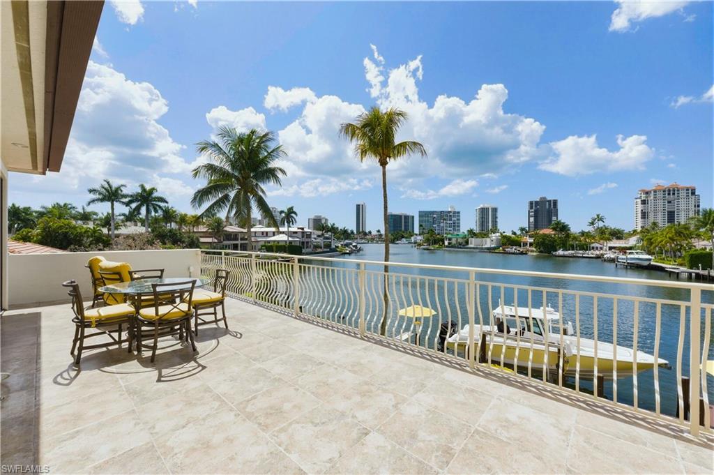 PARK SHORE - Residential