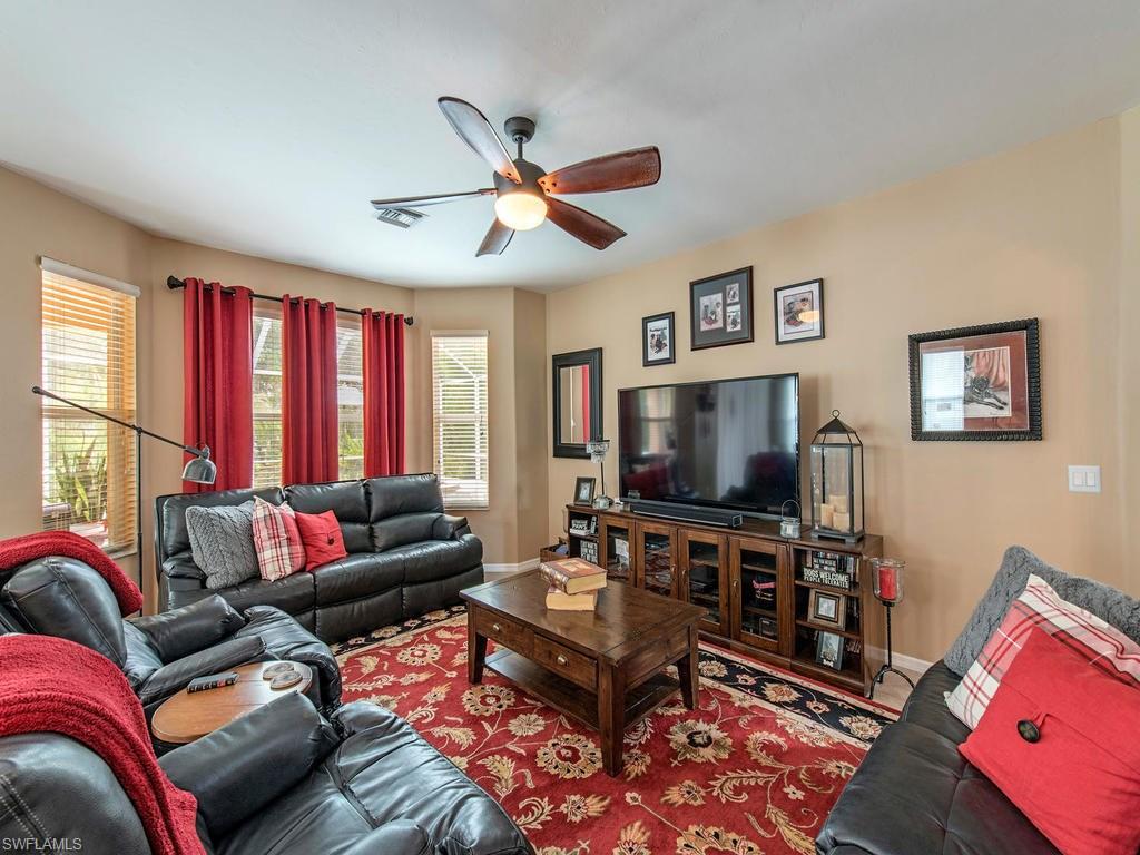 LAUREL LAKES - Residential