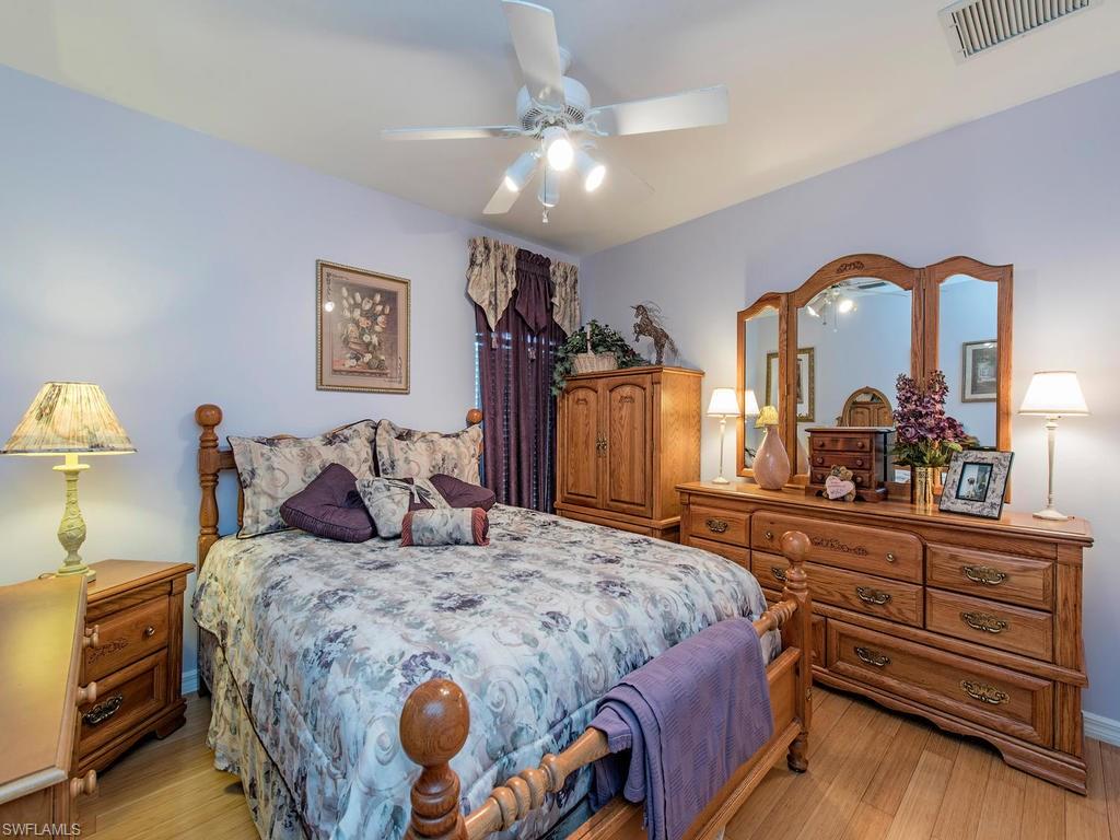 LAUREL LAKES - Residential