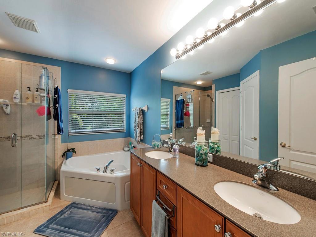 LAUREL LAKES - Residential