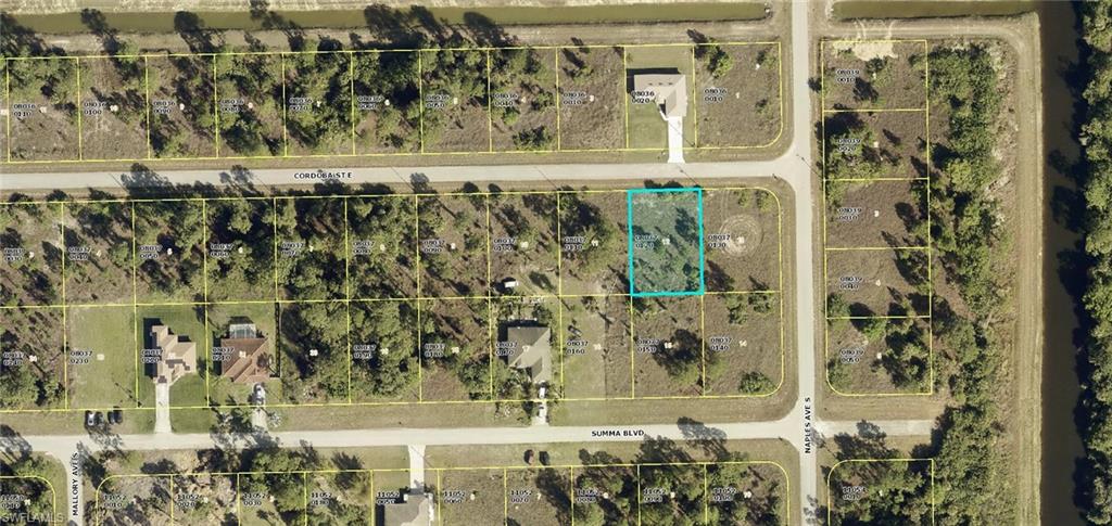 LEHIGH ACRES - Land