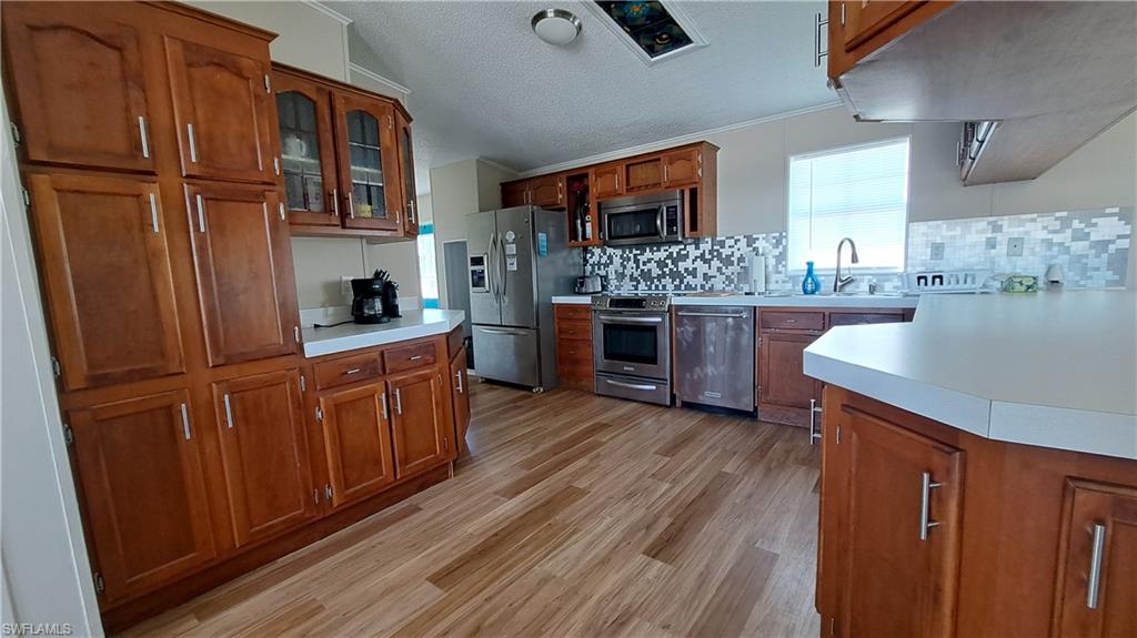 FLAMINGO BAY - Residential Lease