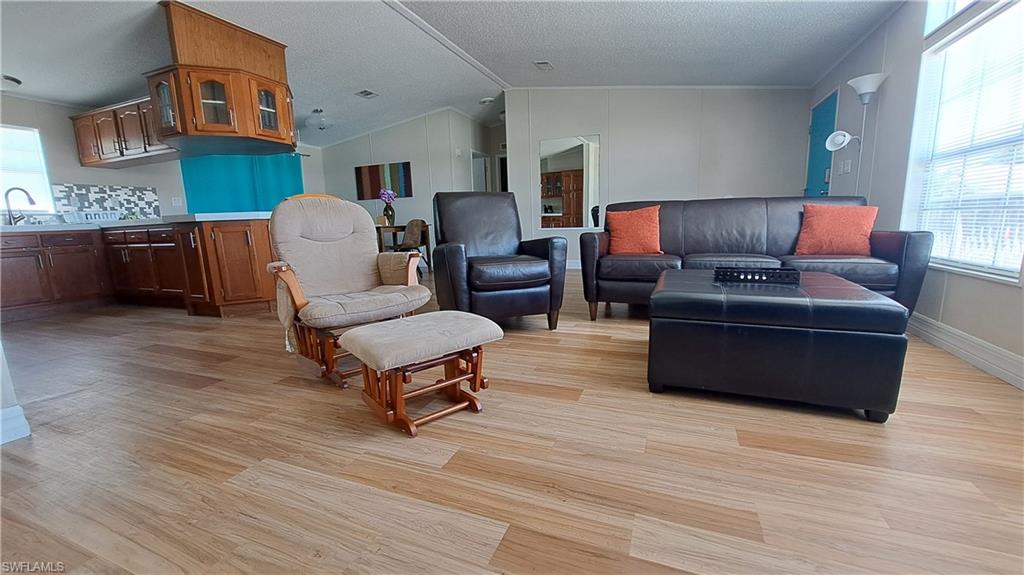 FLAMINGO BAY - Residential Lease
