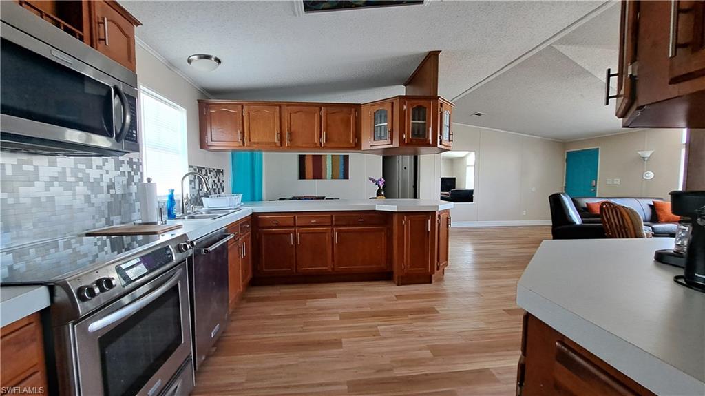FLAMINGO BAY - Residential Lease