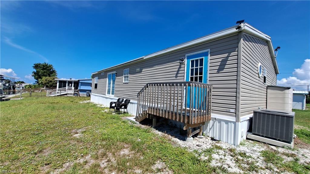 FLAMINGO BAY - Residential Lease