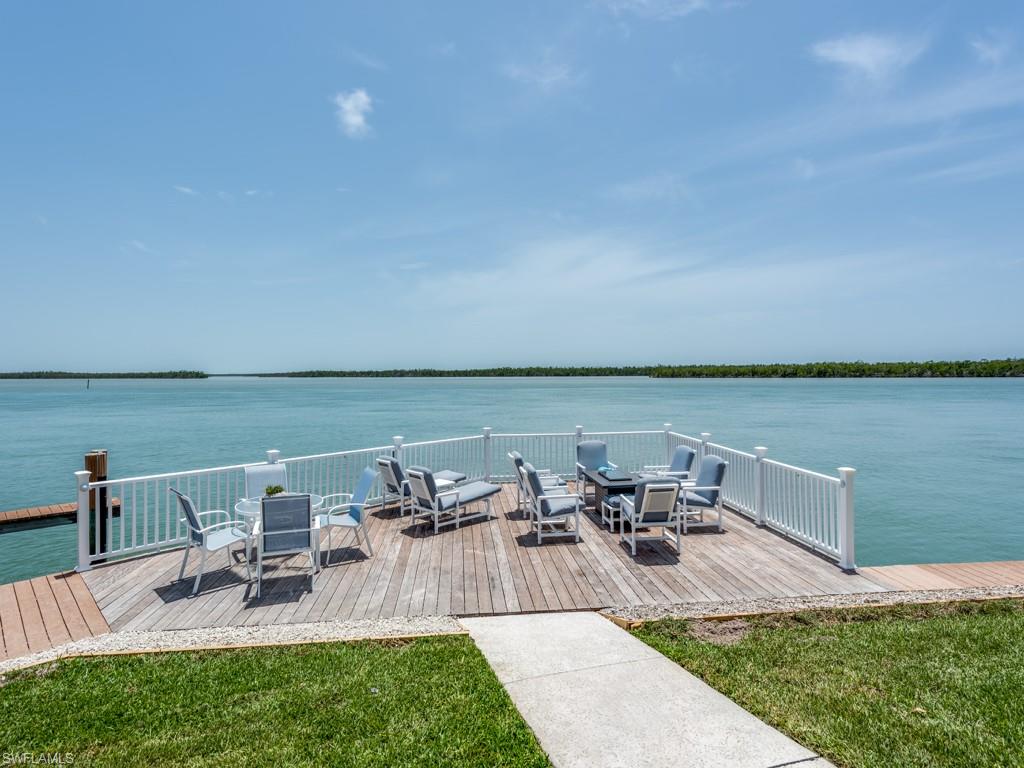 MARCO BEACH - Residential