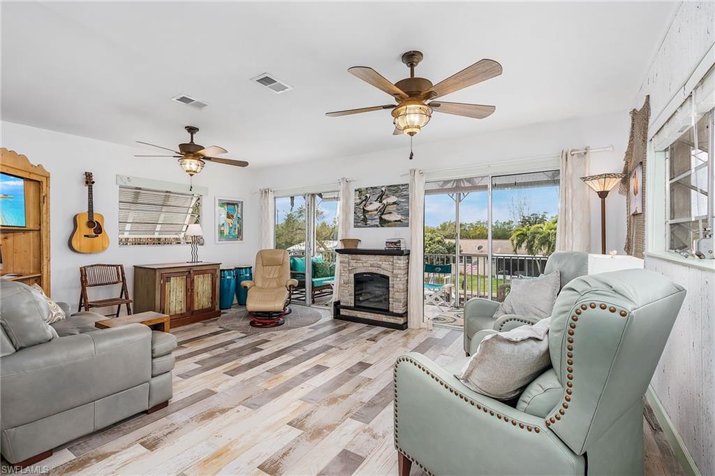 KNIGHTS BOKEELIA ISLE - Residential