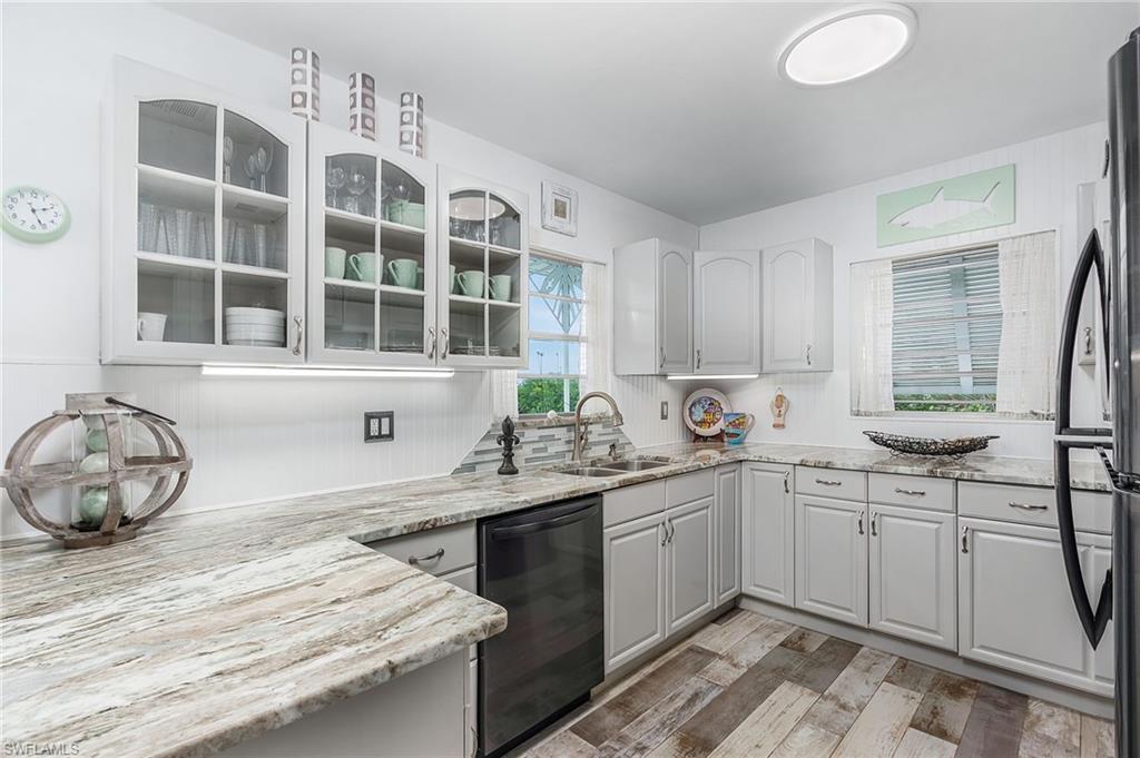 KNIGHTS BOKEELIA ISLE - Residential