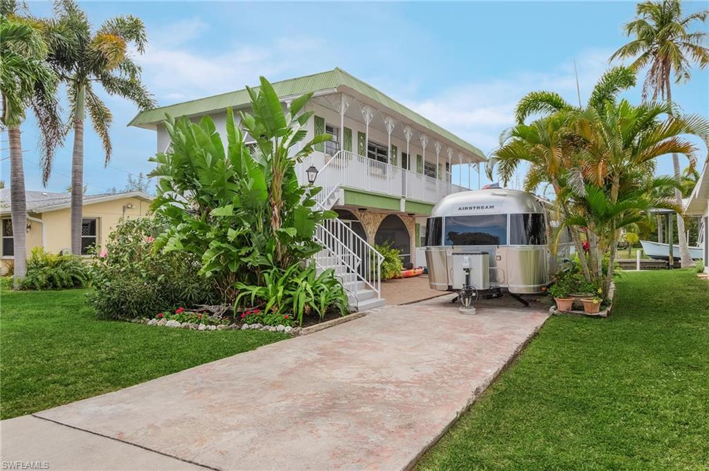 KNIGHTS BOKEELIA ISLE - Residential