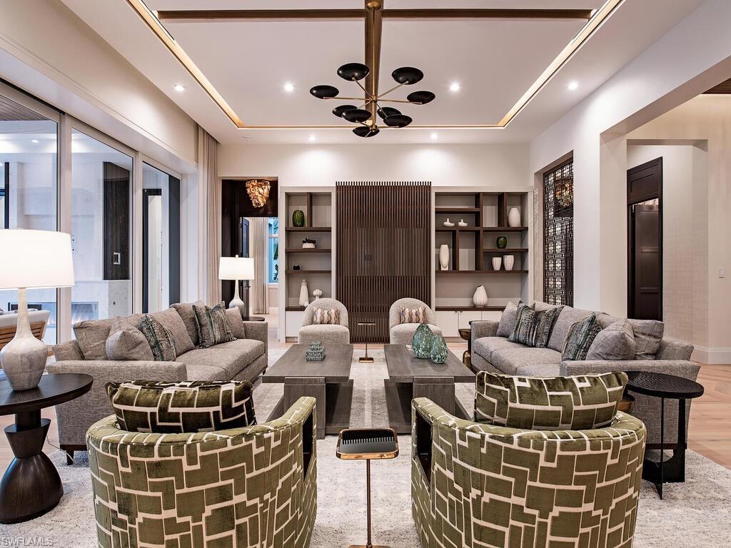 AQUALANE SHORES - Residential