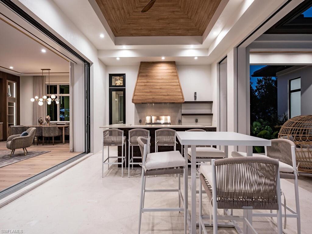 AQUALANE SHORES - Residential