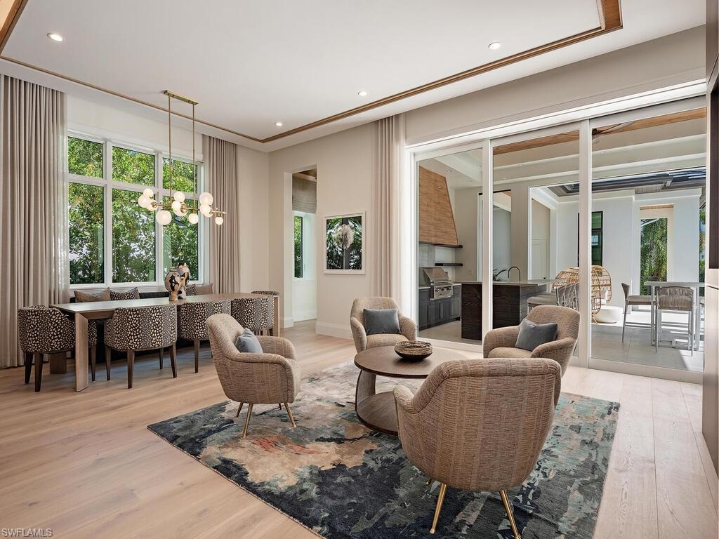 AQUALANE SHORES - Residential