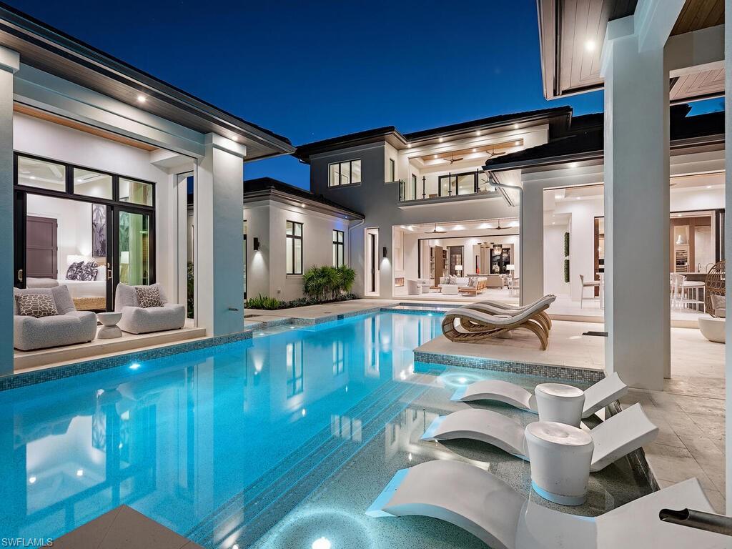 AQUALANE SHORES - Residential