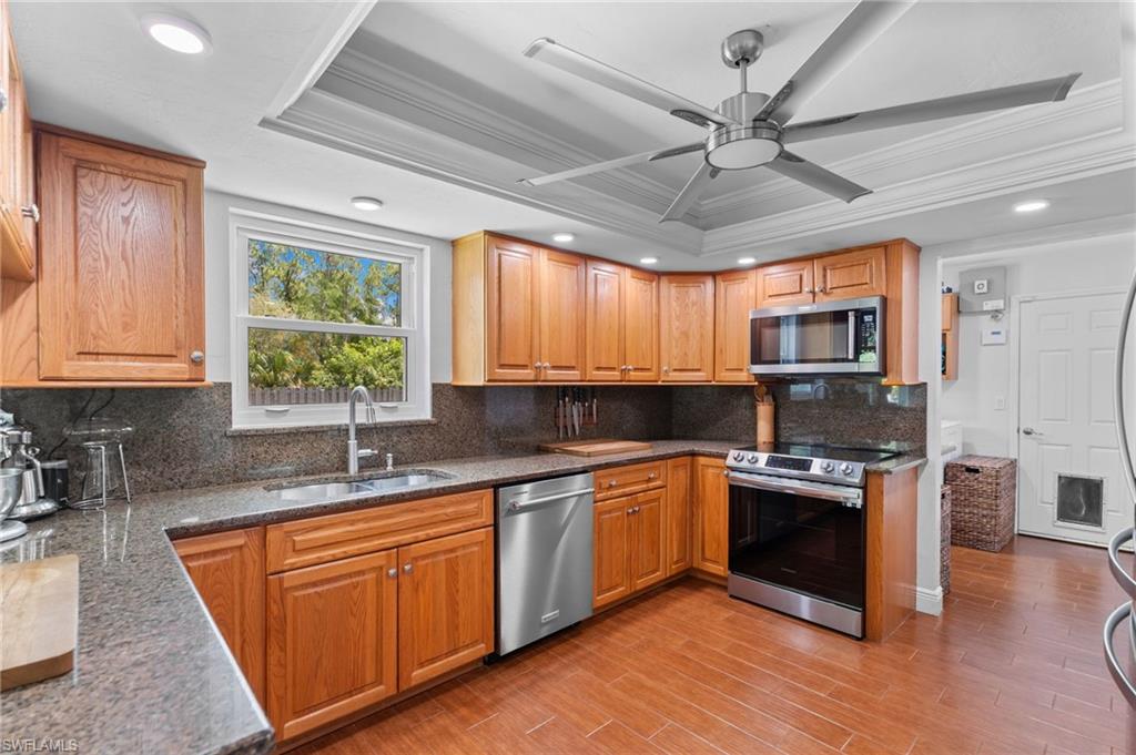GOLDEN GATE ESTATES - Residential