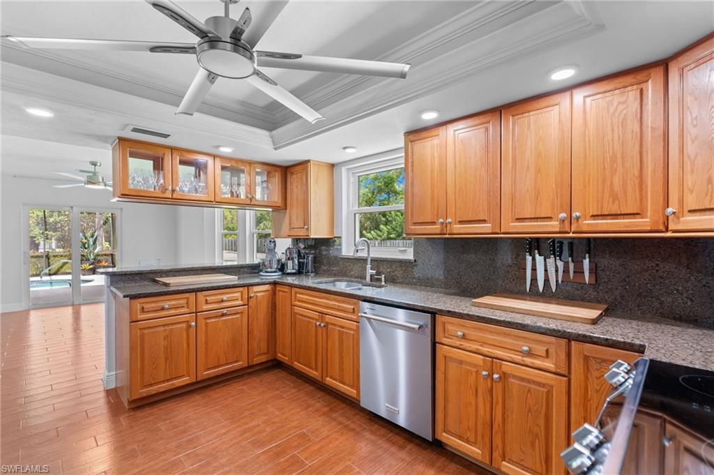 GOLDEN GATE ESTATES - Residential