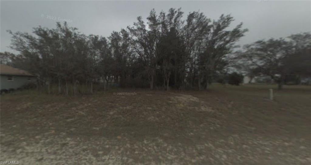 Build your new home here. Close to Hwy 27 and Hwy 64 for easy access to all amenities. Surrounded by new constructions and new homes. Survey is also available. Located in the growing area of AVON PARK. Grab this one today, before its gone.