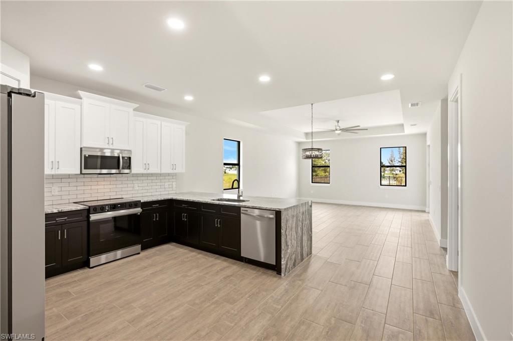 CAPE CORAL - Residential Lease