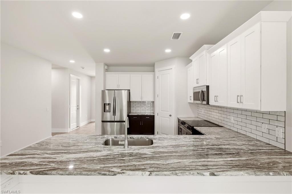 CAPE CORAL - Residential Lease