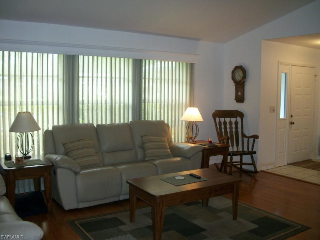 SAN CARLOS PARK - Residential
