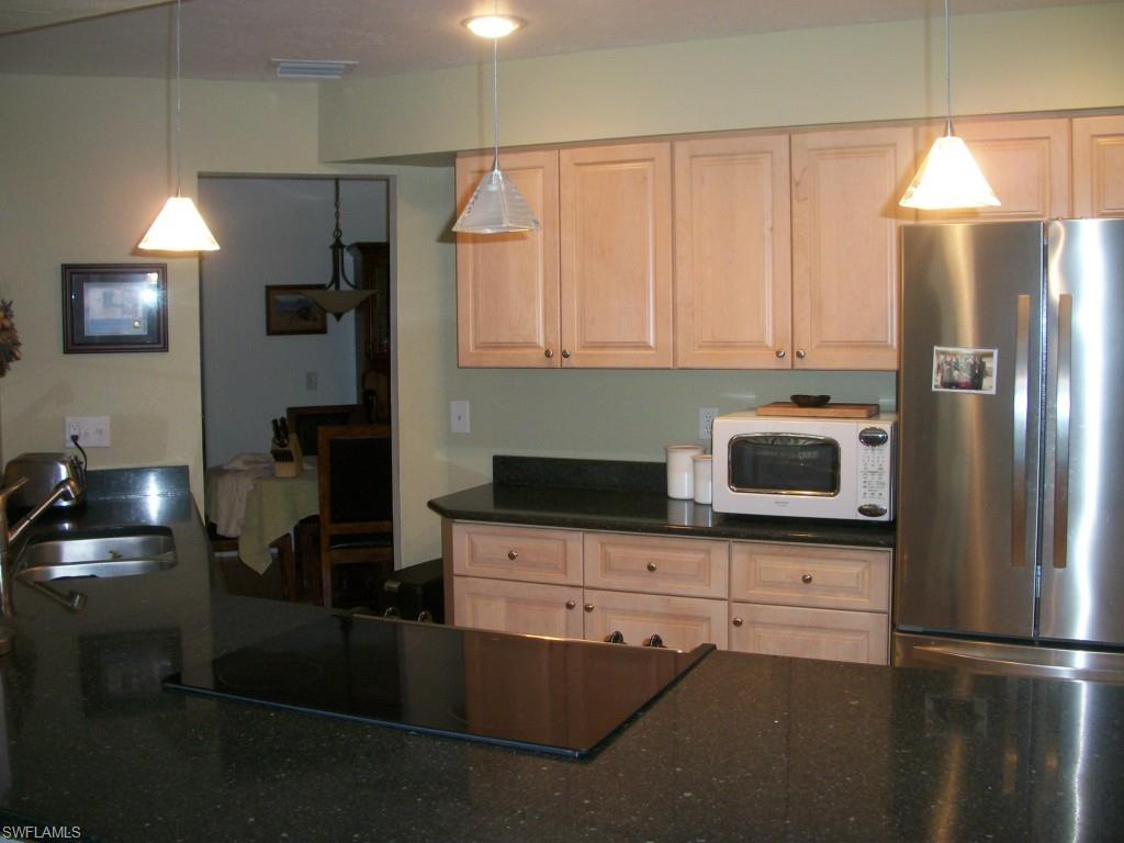 SAN CARLOS PARK - Residential