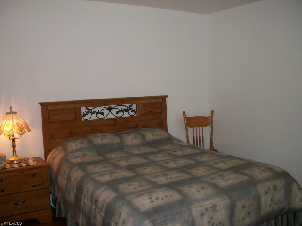 SAN CARLOS PARK - Residential