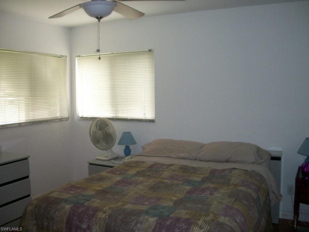 SAN CARLOS PARK - Residential