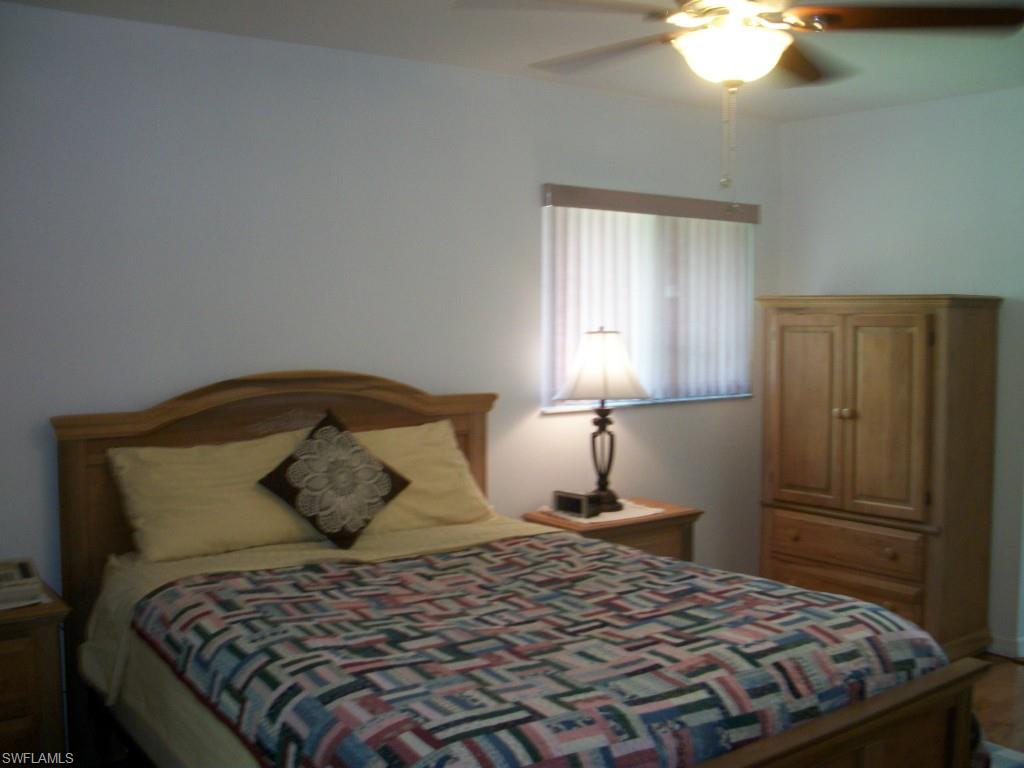 SAN CARLOS PARK - Residential