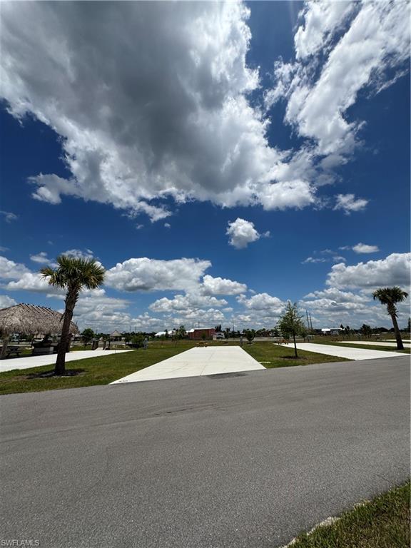 PALM BREEZE - Land