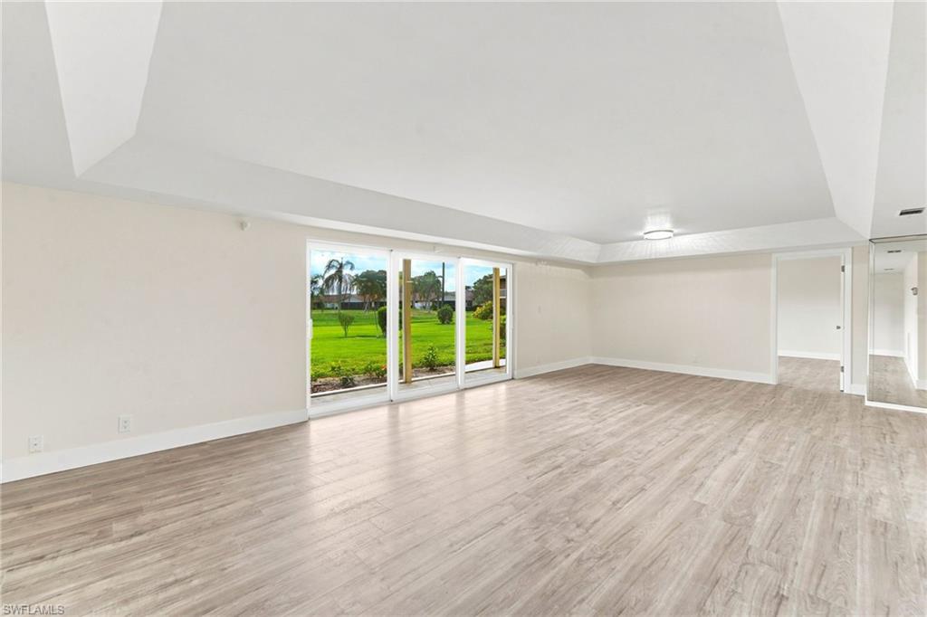 GLADES COUNTRY CLUB - Residential