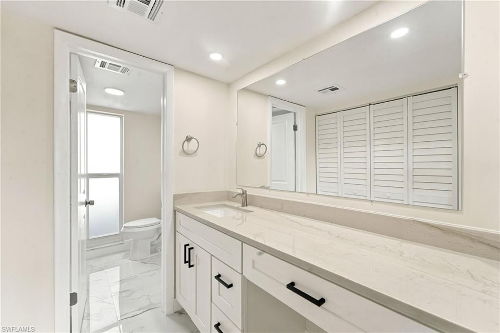 GLADES COUNTRY CLUB - Residential