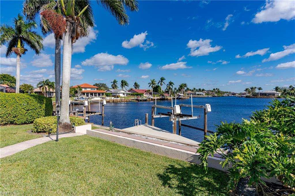 PORT OF THE ISLANDS - Residential