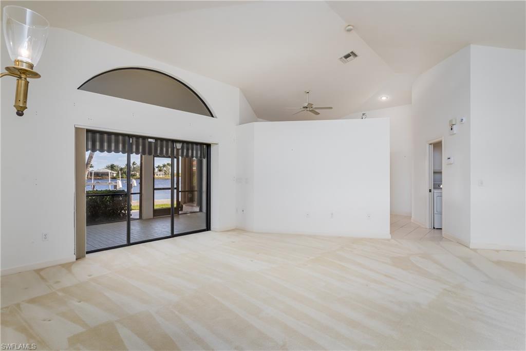 PORT OF THE ISLANDS - Residential