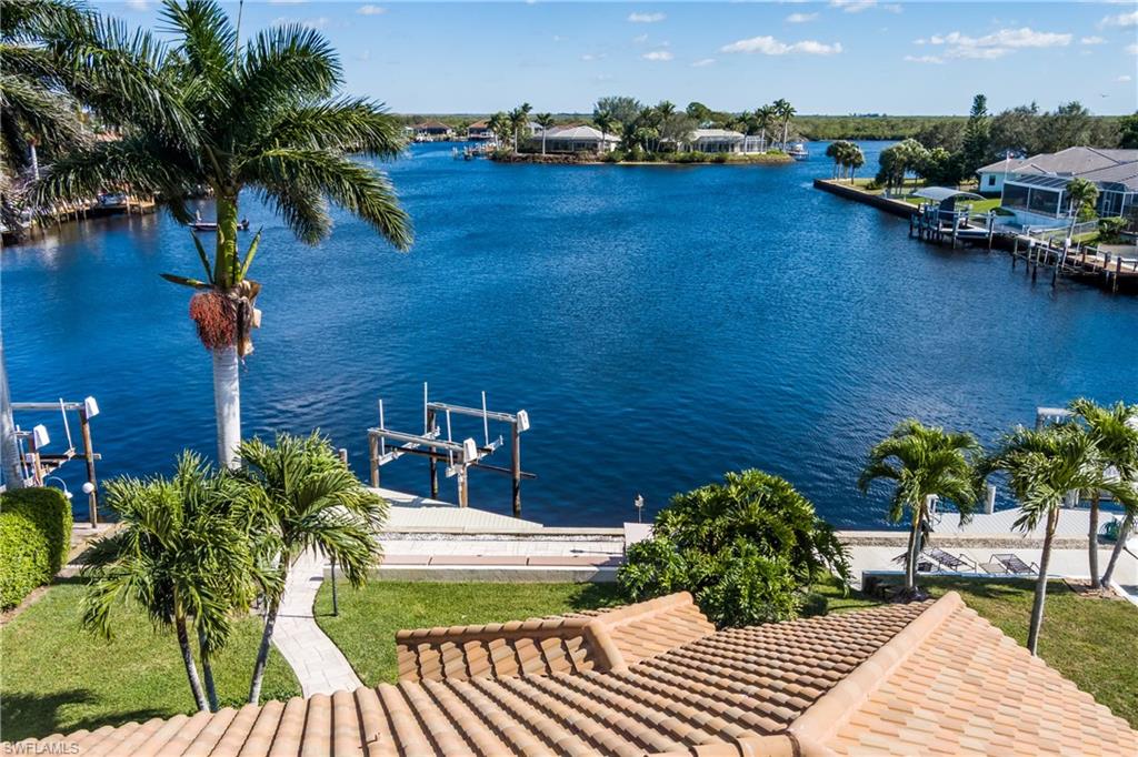 PORT OF THE ISLANDS - Residential
