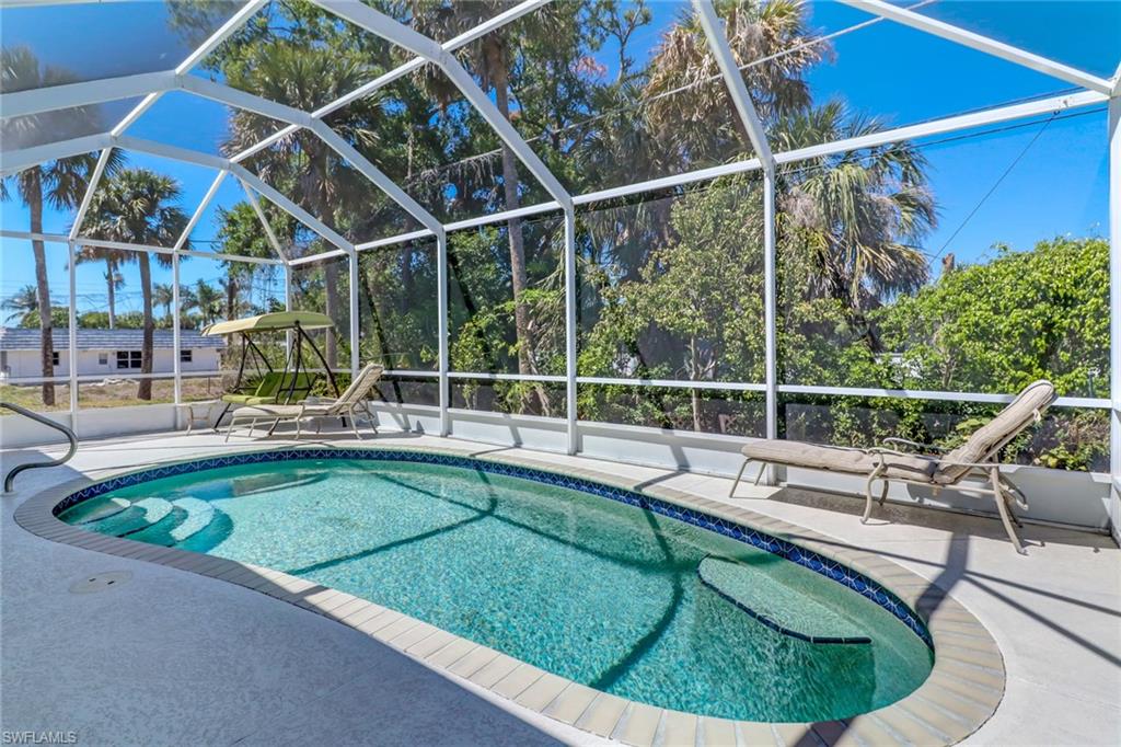 NAPLES PARK - Residential