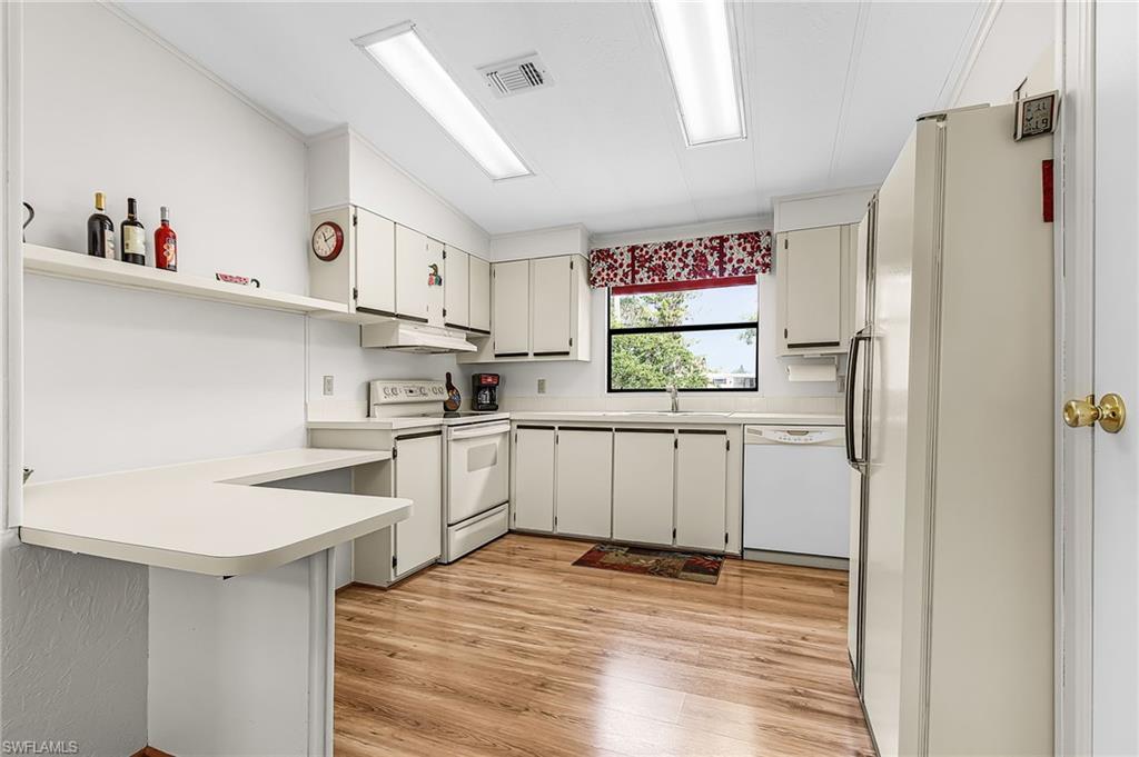 OAK PARK VILLAGE CO-OP INC - Residential