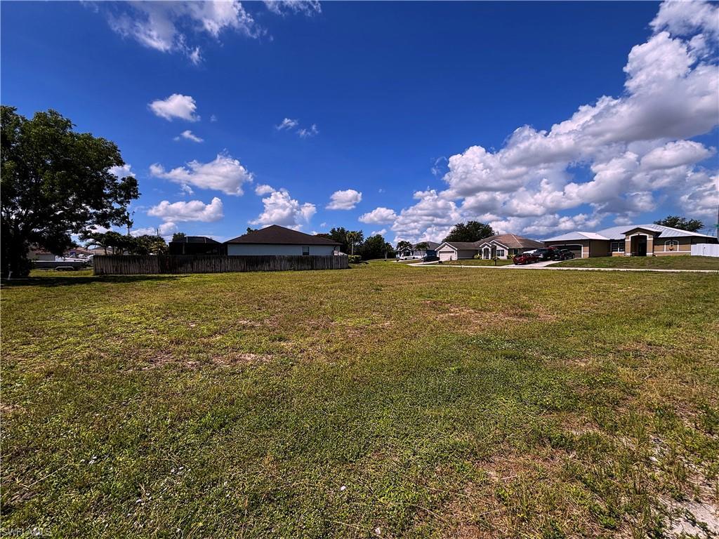 CAPE CORAL - Land