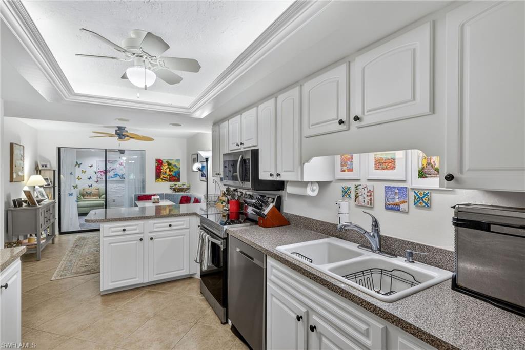 WINDJAMMER VILLAGE AT THE LAND - Residential