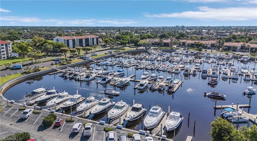 WINDJAMMER VILLAGE AT THE LAND - Residential
