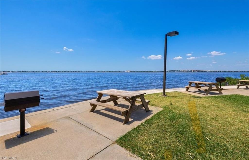 WINDJAMMER VILLAGE AT THE LAND - Residential