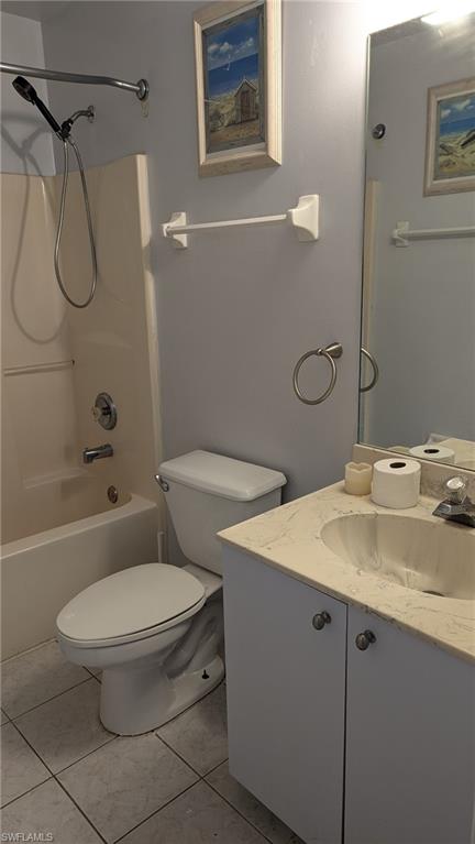 GOLDEN GATE ESTATES - Residential Lease