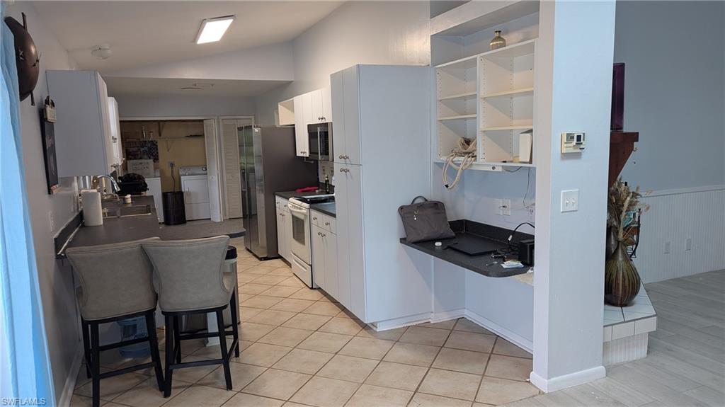 GOLDEN GATE ESTATES - Residential Lease