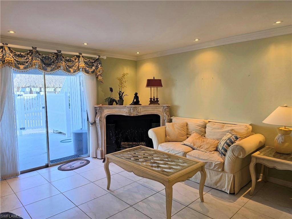 REGENCY CONDO - Residential