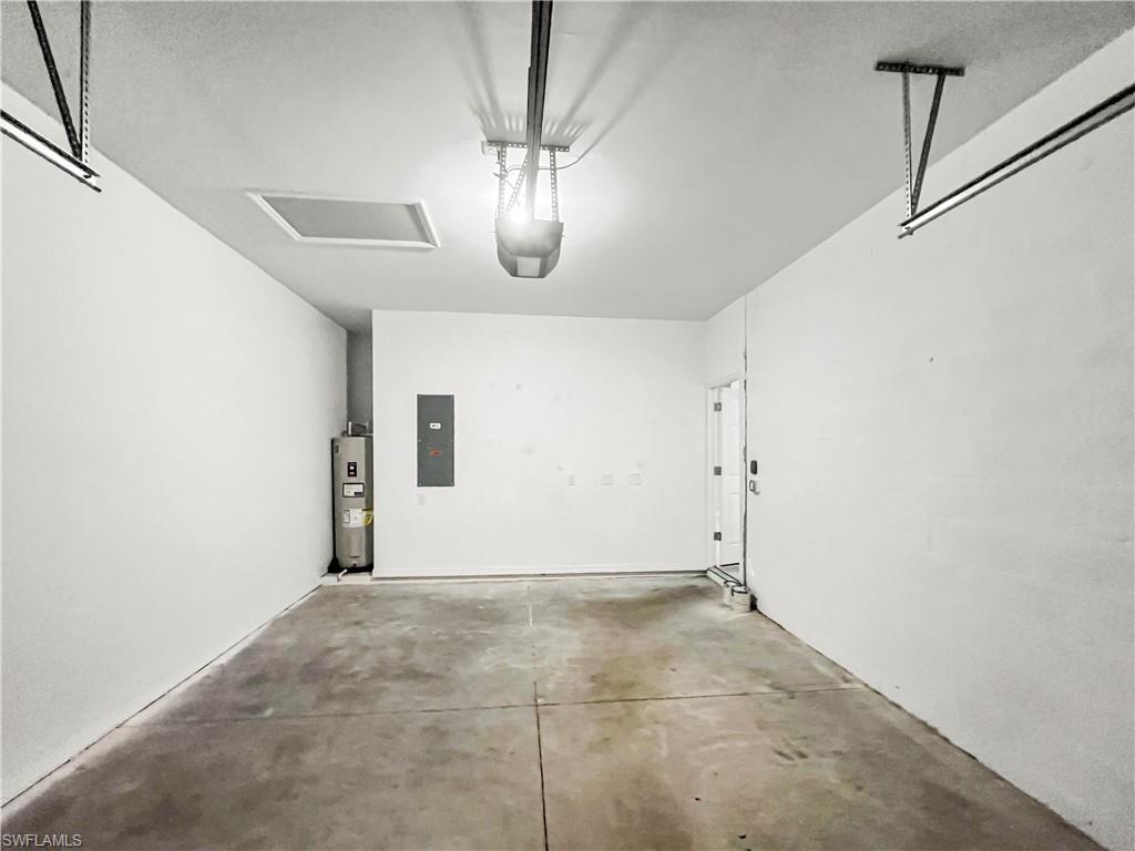 CAPE CORAL - Residential Lease