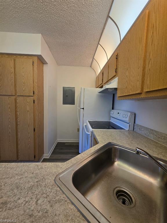 PINE RIDGE OF FORT MYERS VILLAGE - Residential Lease