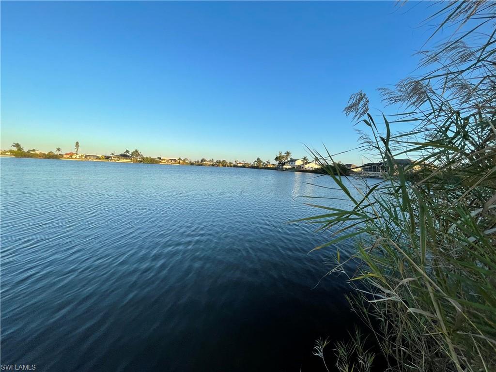 CAPE CORAL - Land