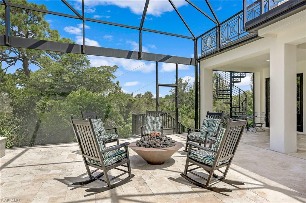 BAY WOODS - Residential