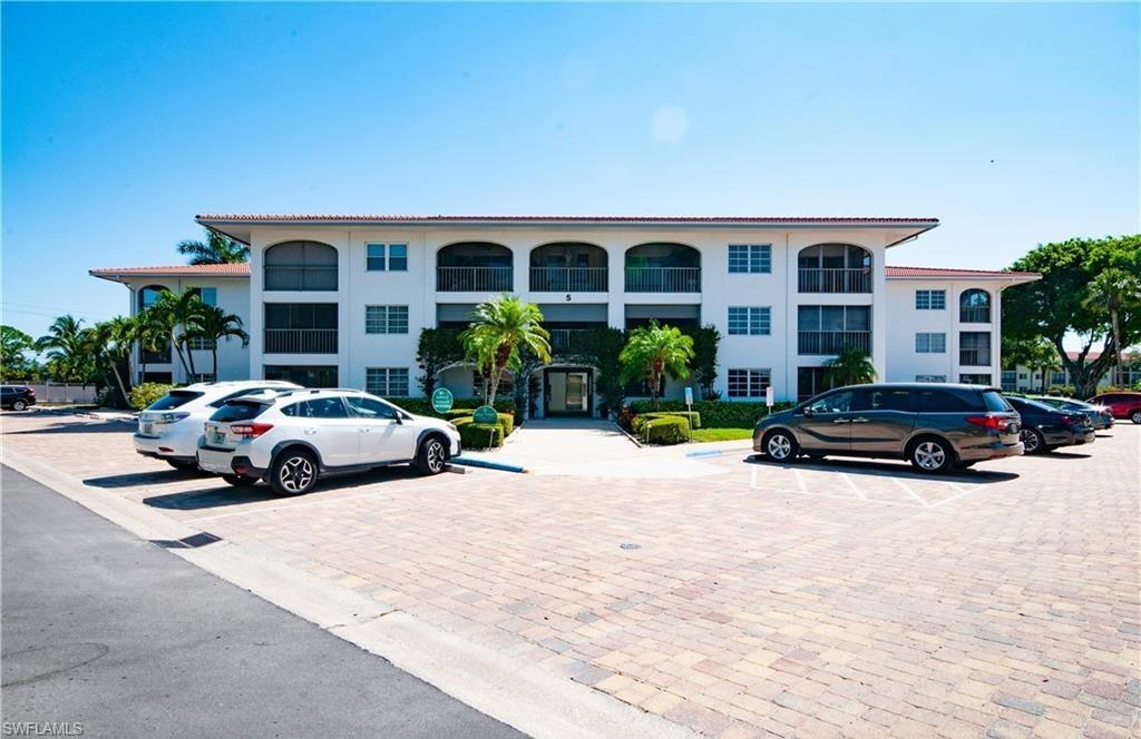 HIGH POINT COUNTRY CLUB - Residential Lease
